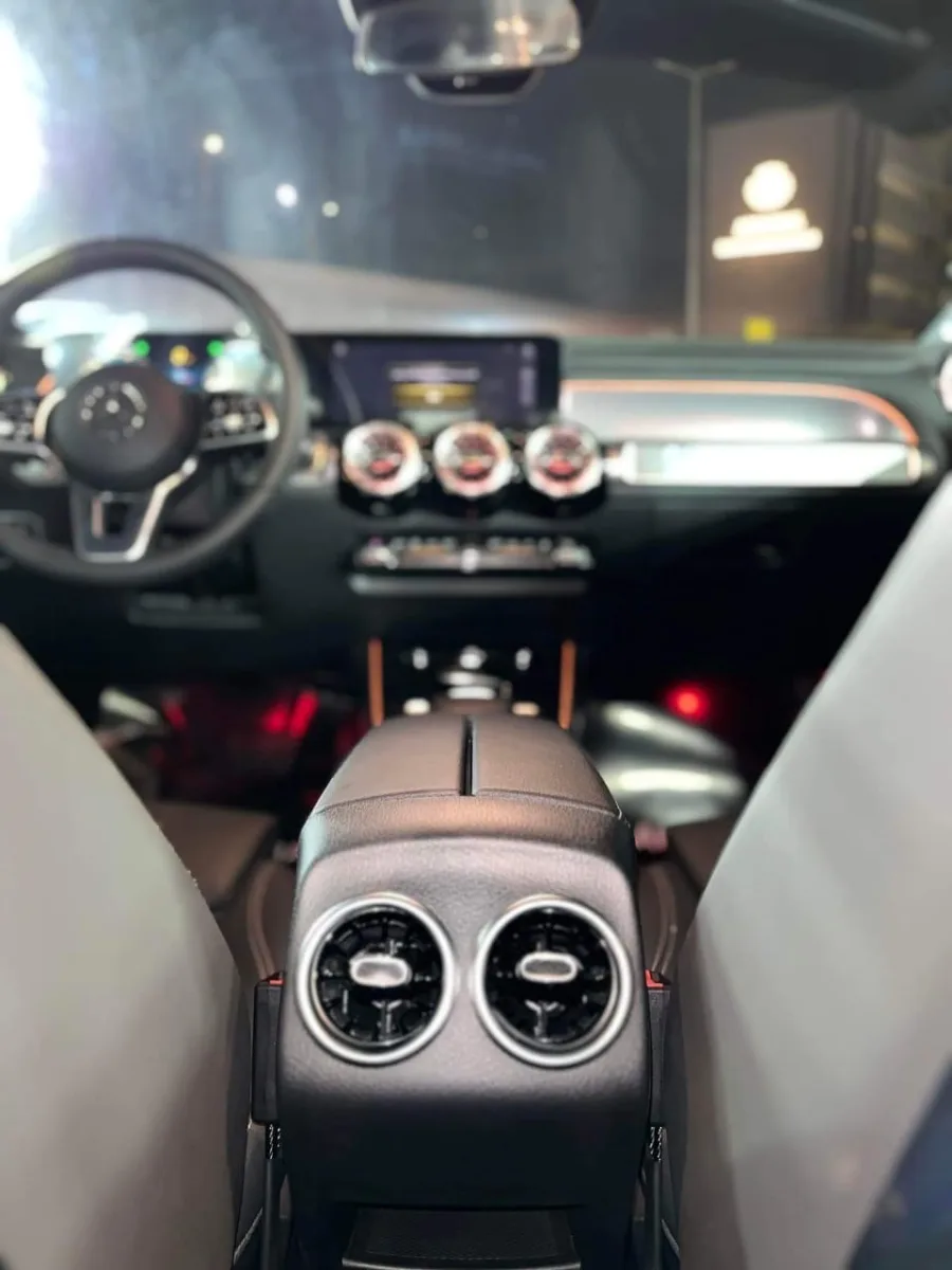 Mercedes eqb350 4matic
