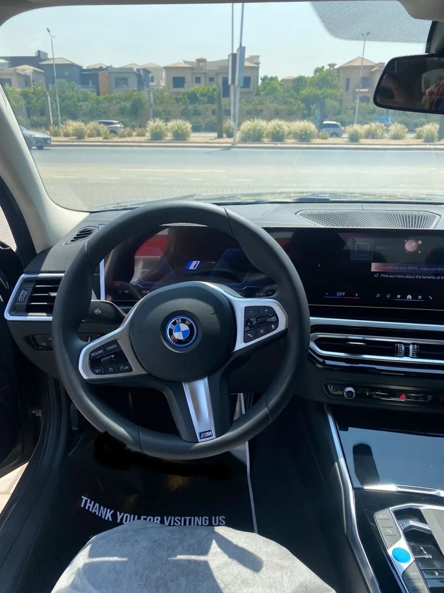 bmw i3 35L 2024 zero