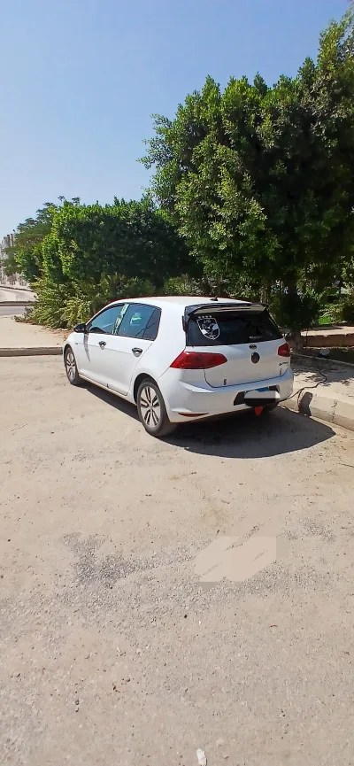 فولكس فاجن e.Golf امريكي