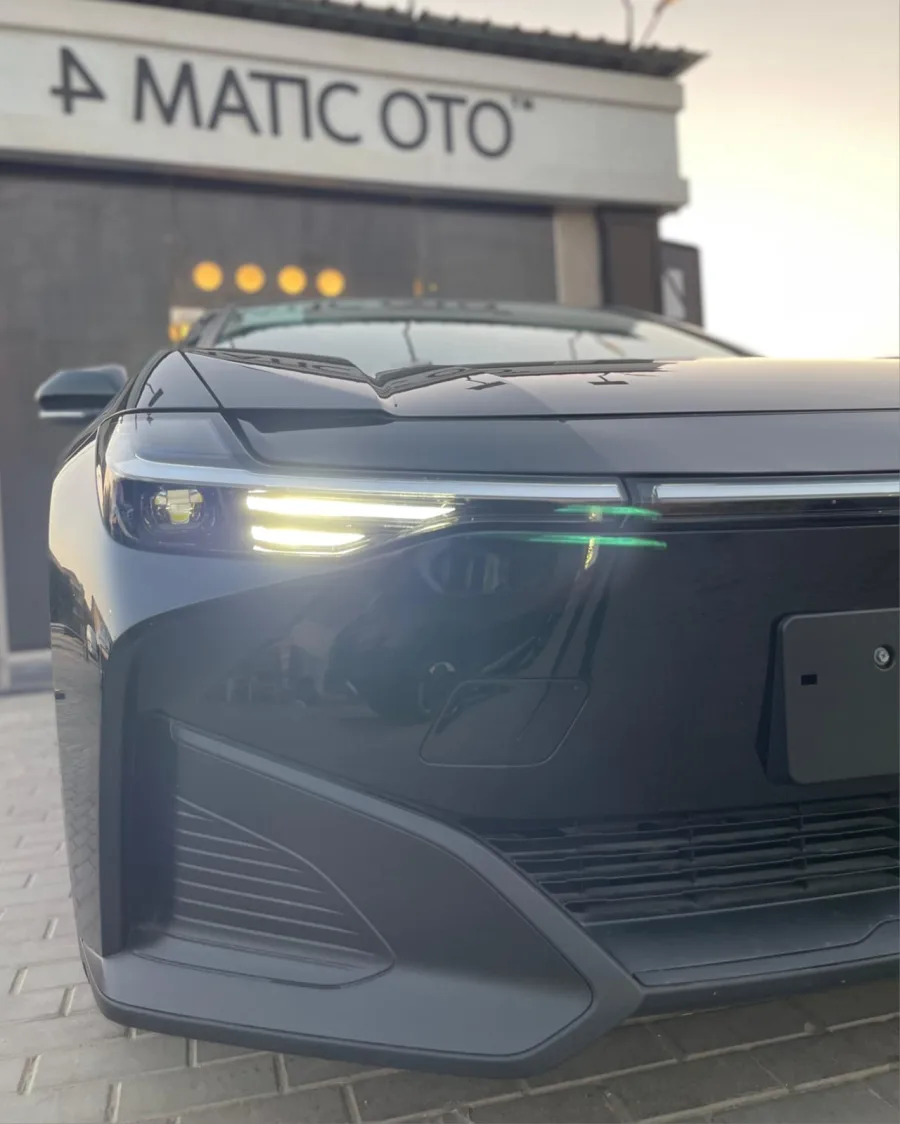 Toyota BZ3