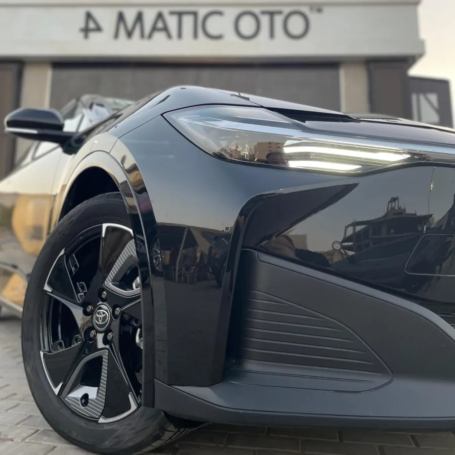 Toyota BZ3