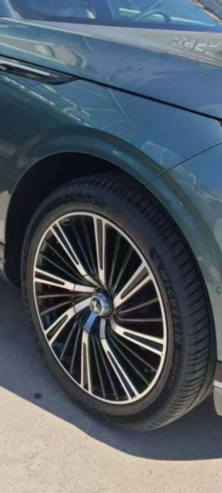 Xpeng G9