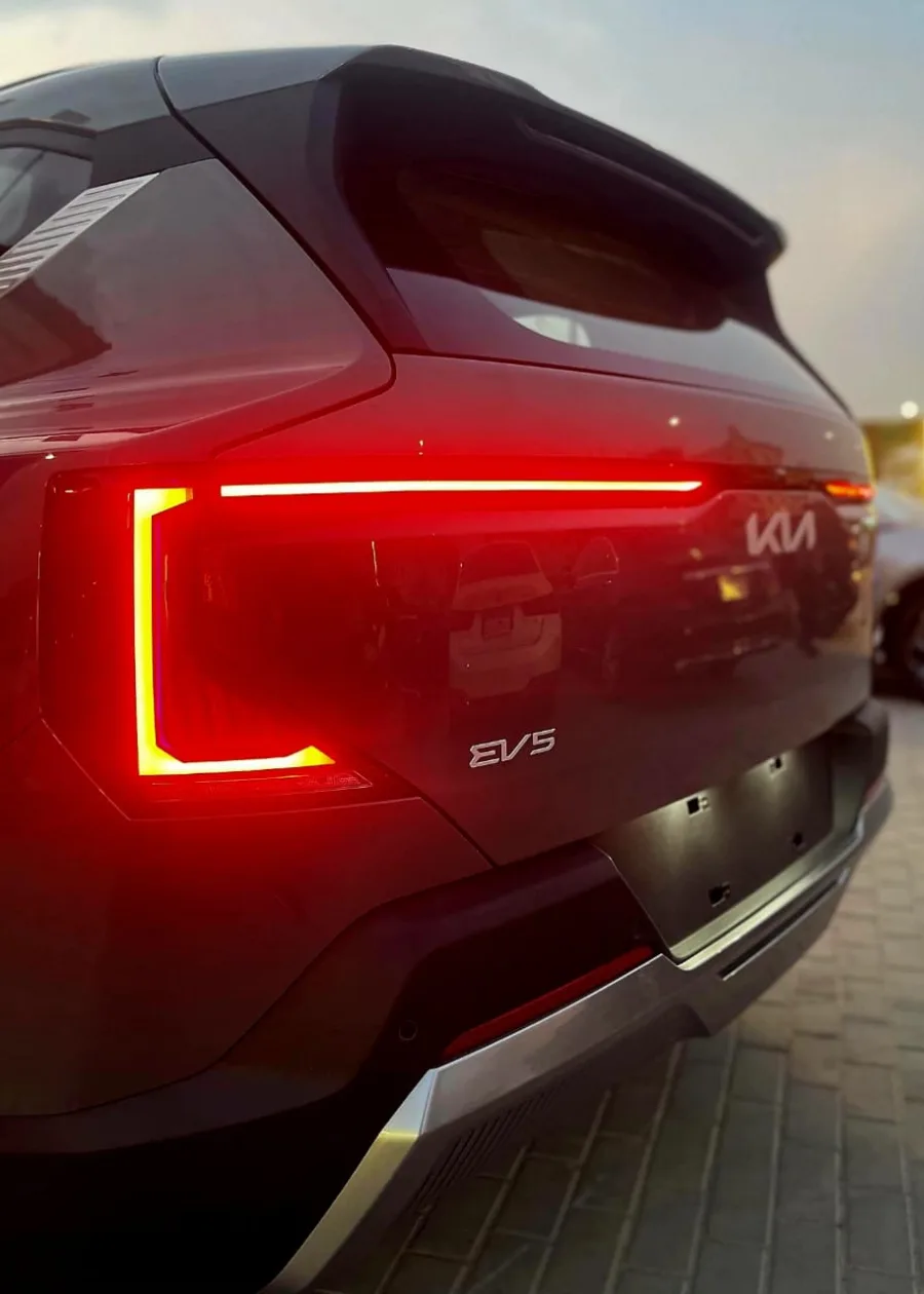 KIA Ev5 land