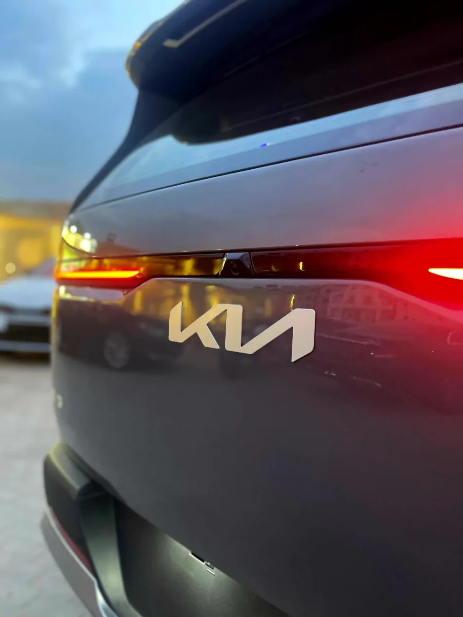 KIA Ev5 land