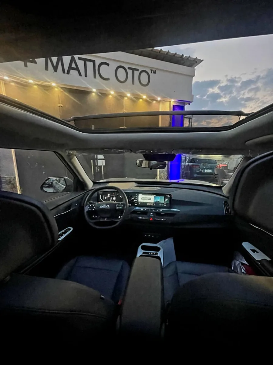 KIA Ev5 land
