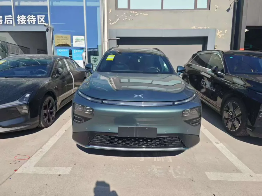 Xpeng G9