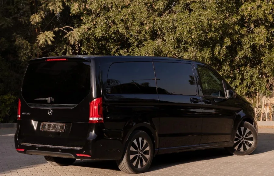 MERCEDES EQV300