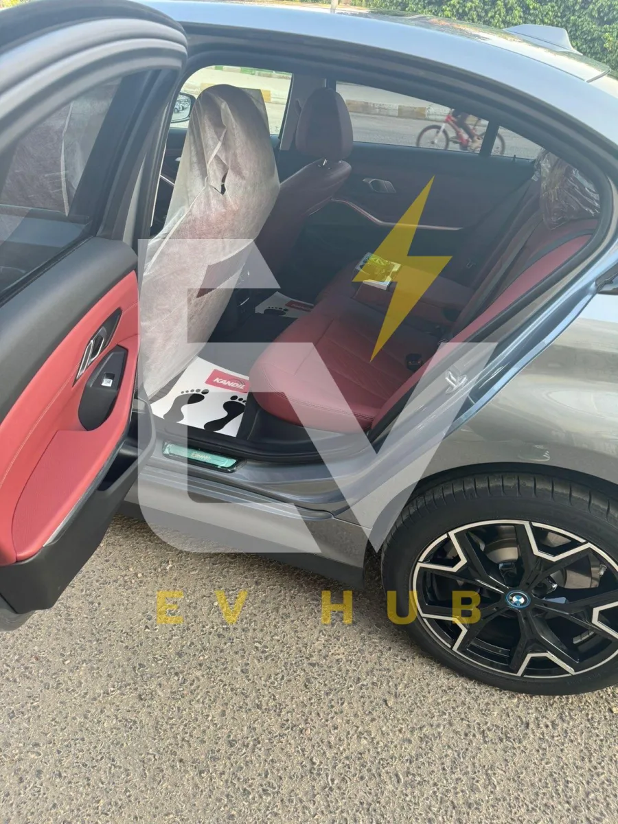BMW I3 edrive40L Night Edition