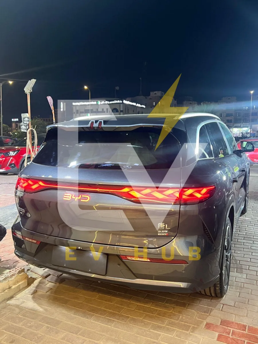 BYD TANG L 4WD 1086HP الفئة التالتة اعلي فئة2025