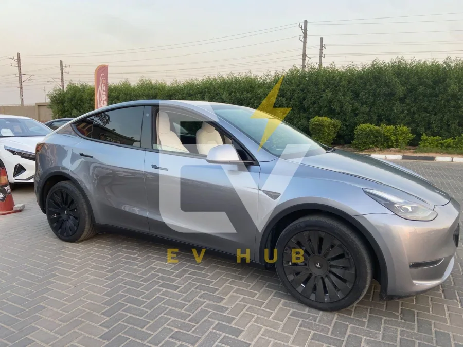 model y 2023 long range AWD