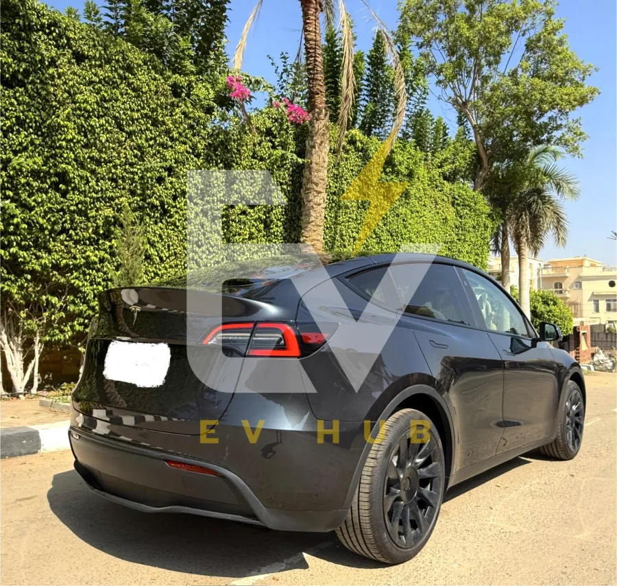 tesla model y zero km