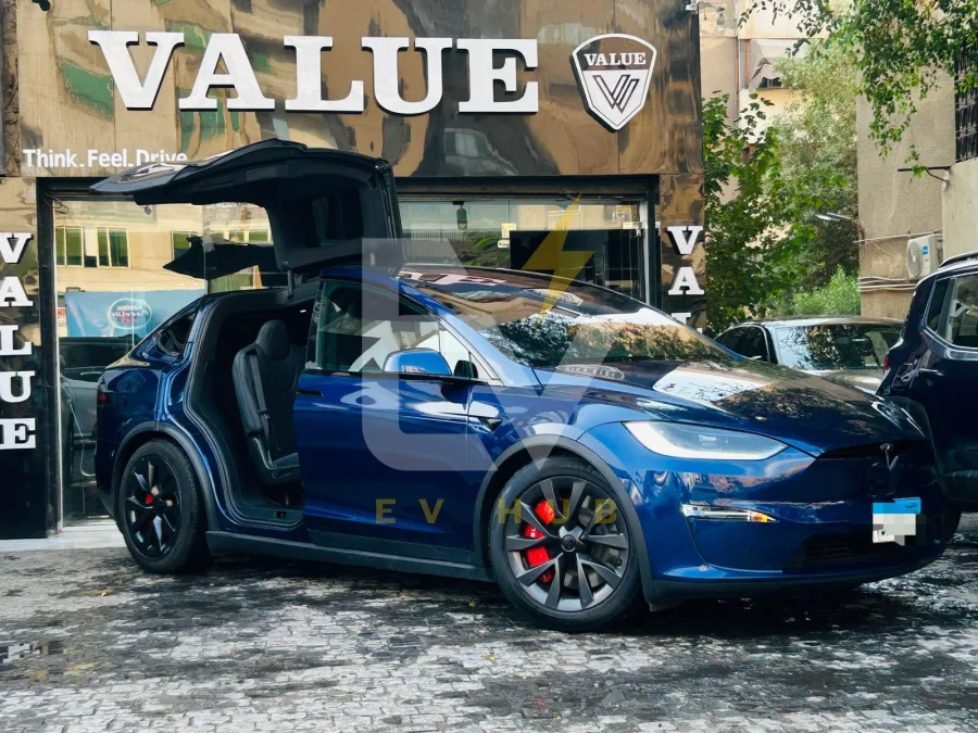 Tesla Model x long Range