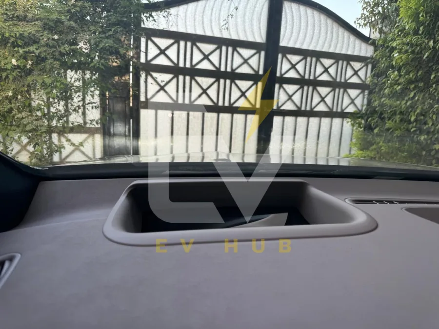 mercedes eqe 350 2024 3400km only