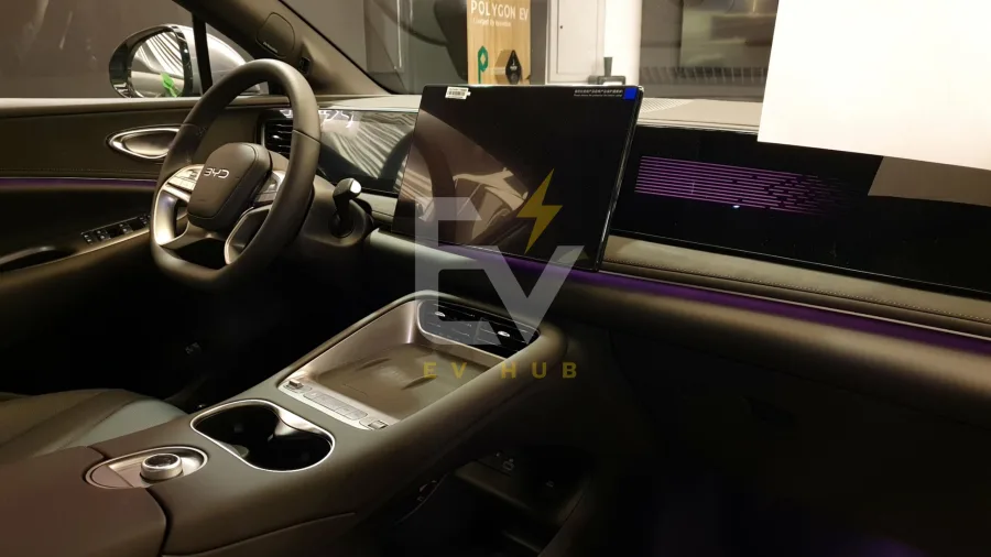 BYD SEALEON 06 2025