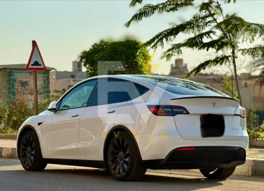 Tesla Y 2024 performance zero