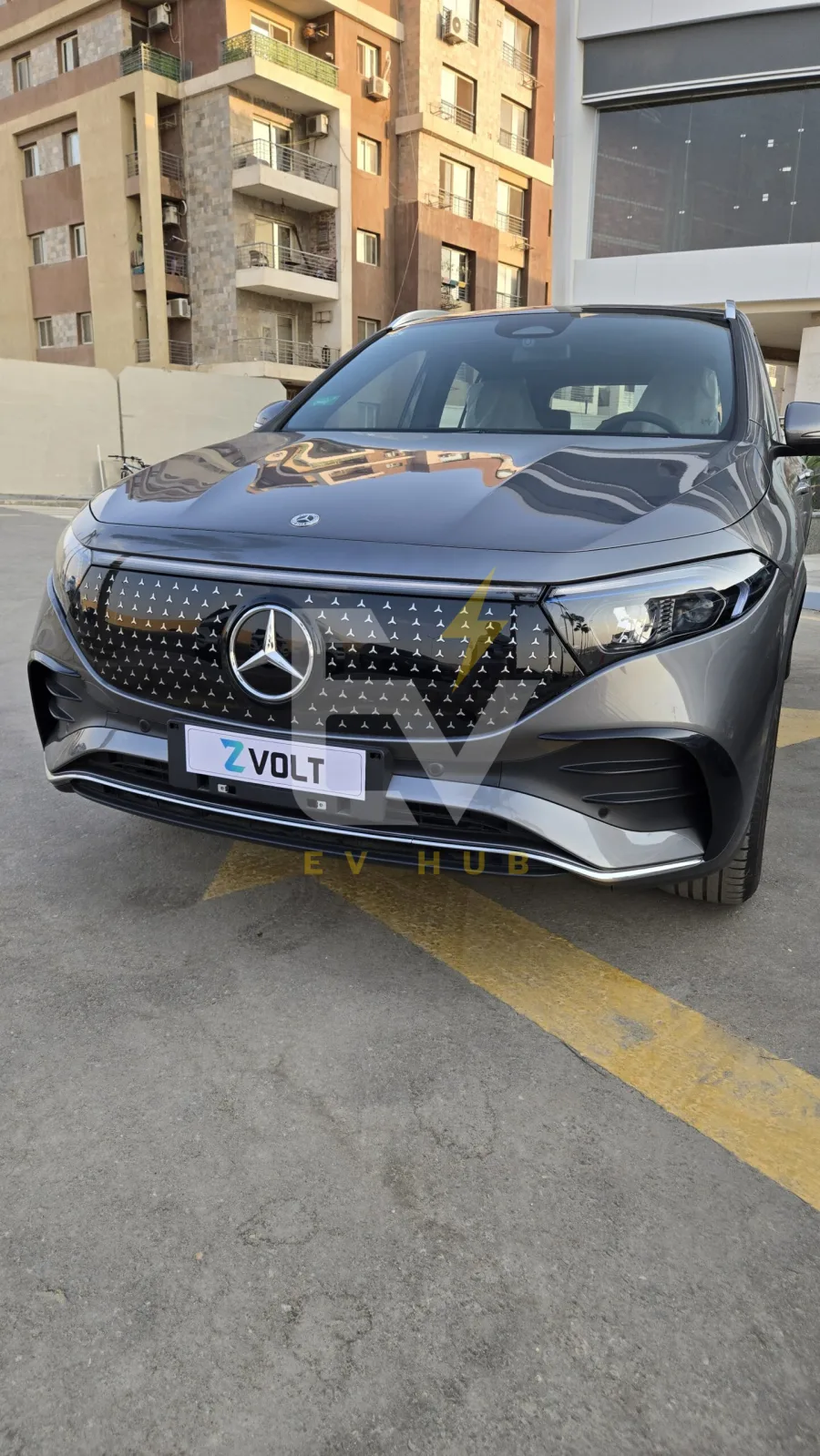 MERCEDES EQA 260