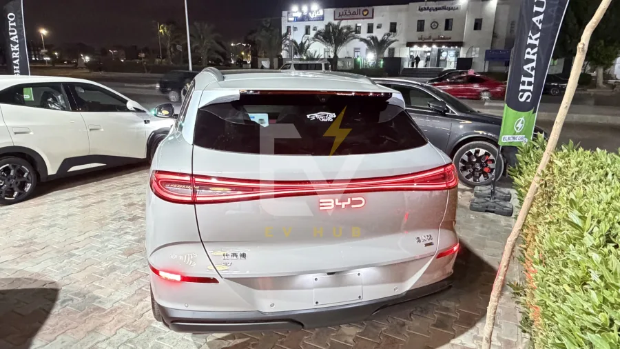 BYD SEALION 06