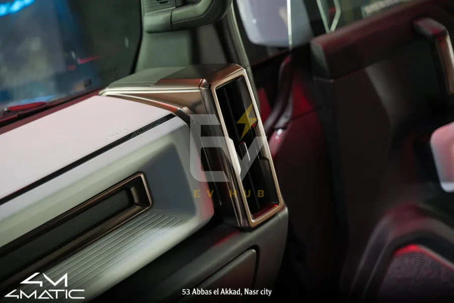 Hummer EV 2025