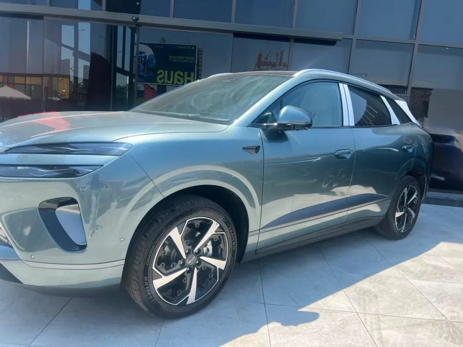 BYD Sealion 06