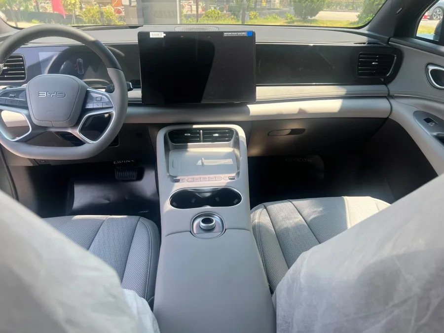 BYD Sealion 06