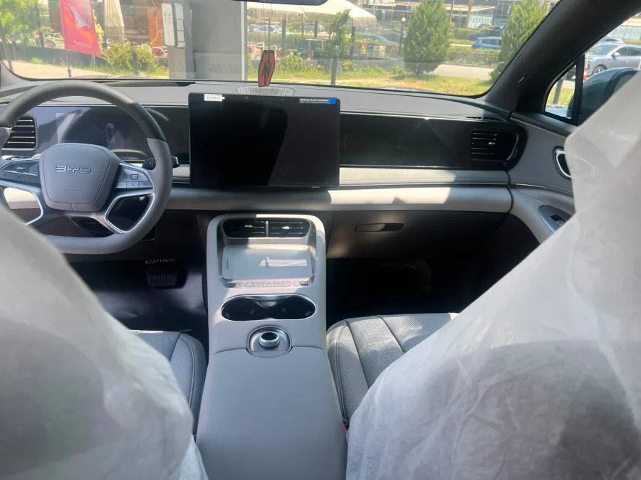 BYD Sealion 06