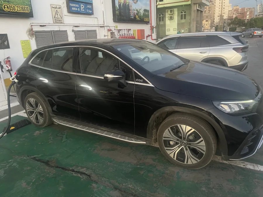Mercedes eqe500 duv