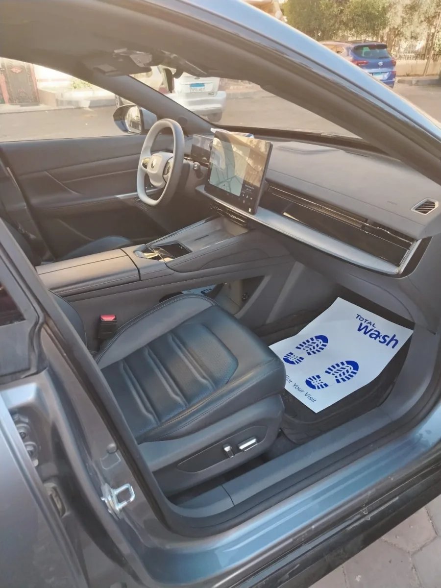 Dongfeng 007 Ev 530km