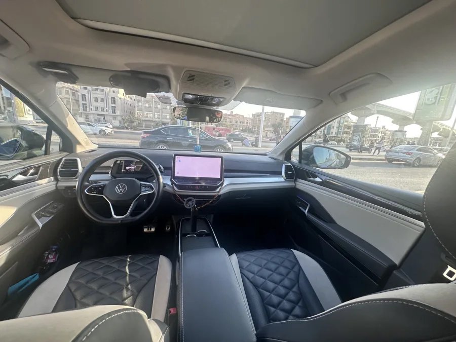VW ID6